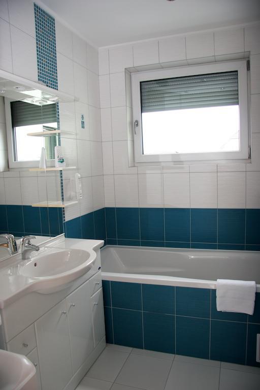 Fine Restaurant & Apartments Malacky Ruang foto