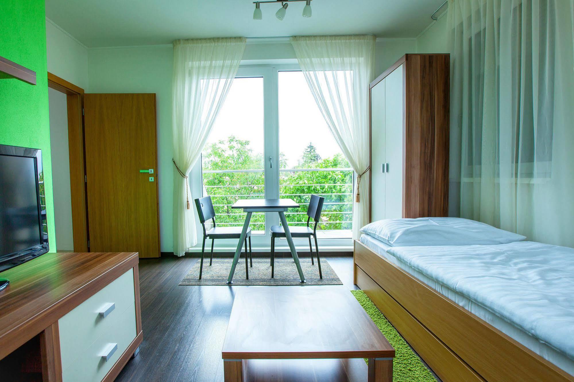 Fine Restaurant & Apartments Malacky Bagian luar foto