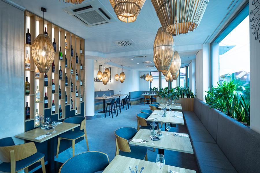 Fine Restaurant & Apartments Malacky Bagian luar foto