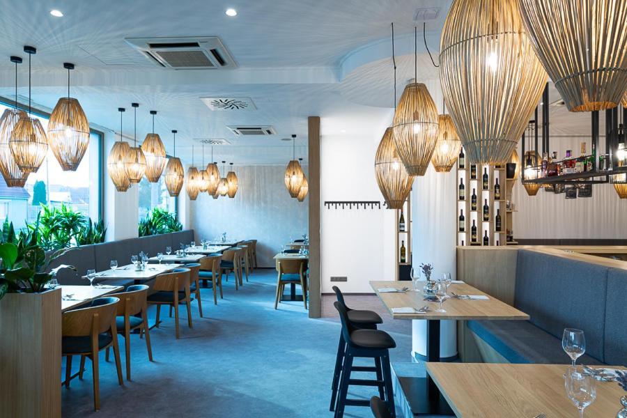 Fine Restaurant & Apartments Malacky Bagian luar foto
